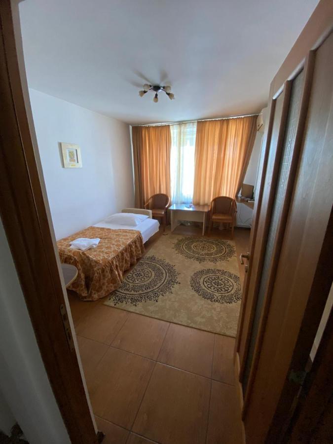 Hotel Gorj Târgu Jiu Buitenkant foto