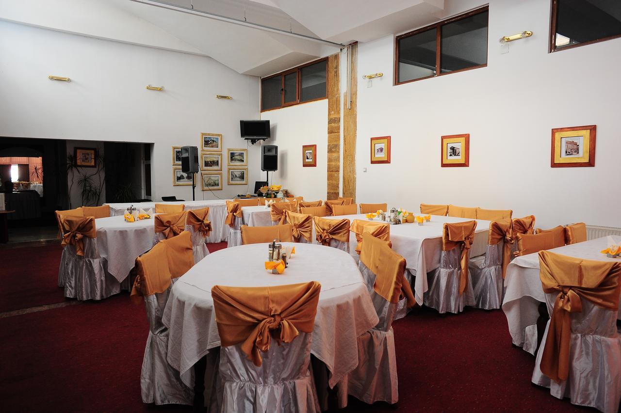Hotel Gorj Târgu Jiu Buitenkant foto